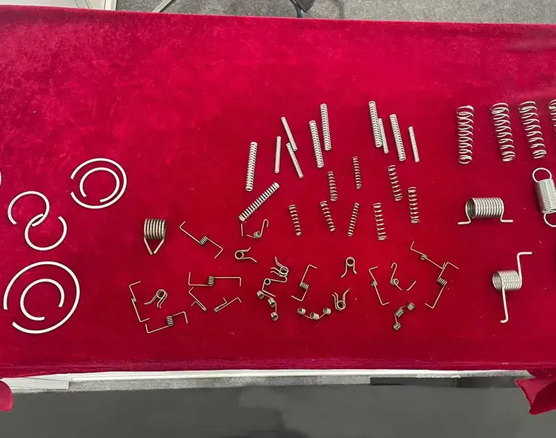 Custom wire form springs and specialty shaped springs display showing Dili Spring's manufacturing capabilities
